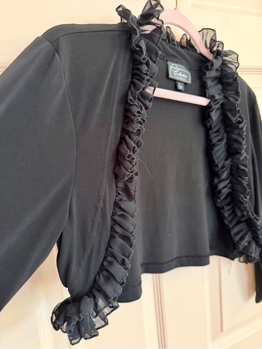 Black dressbarn crop jacket - Picture 2 of 4
